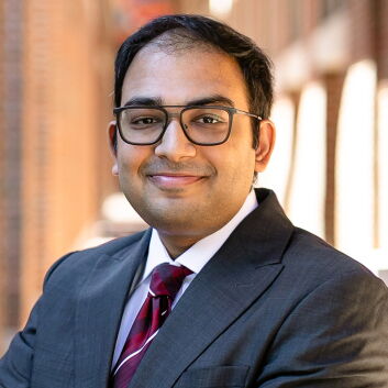 Abhinav Gupta | UNC Kenan-Flagler Business School